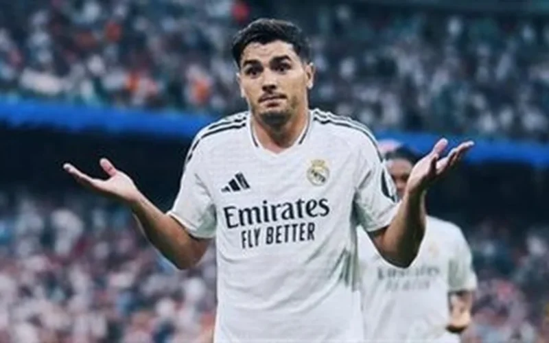 صافرة البداية تعلن انطلاق مواجهة ريال مدريد ضد إلتشي في الدوري الإسباني